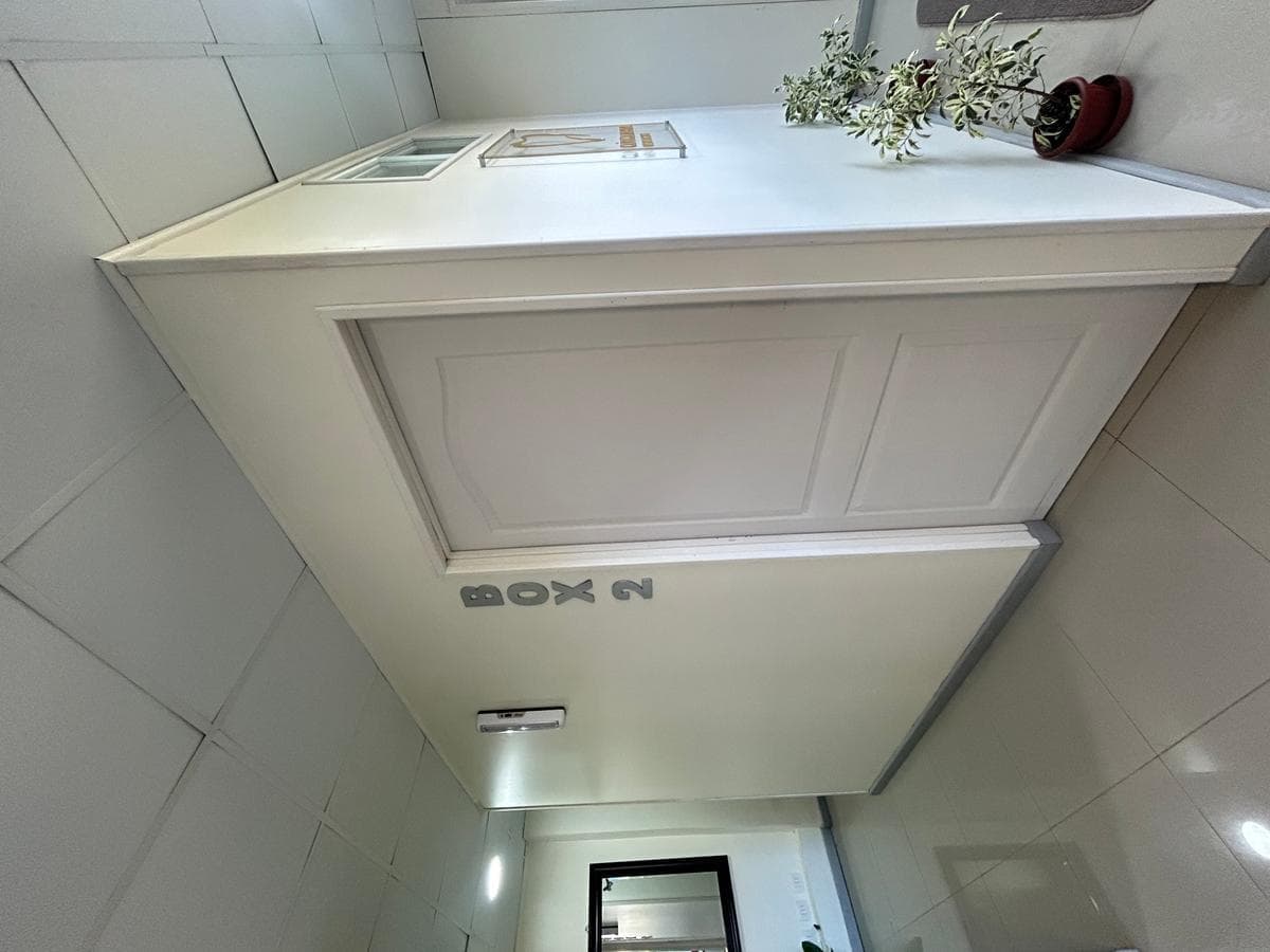 Box de atención dental completamente equipado